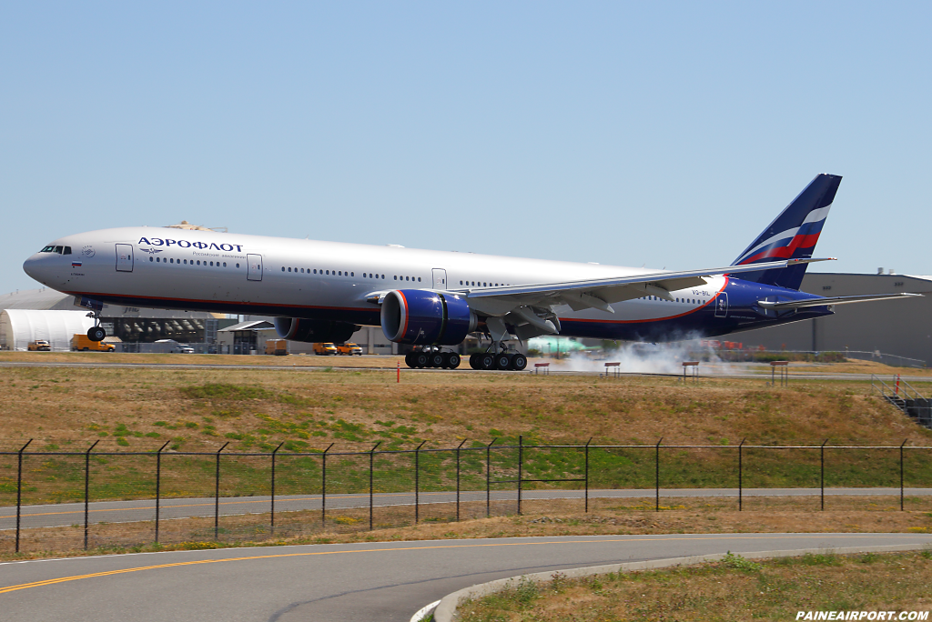 Aeroflot 777 VQ-BIL at Paine Airport