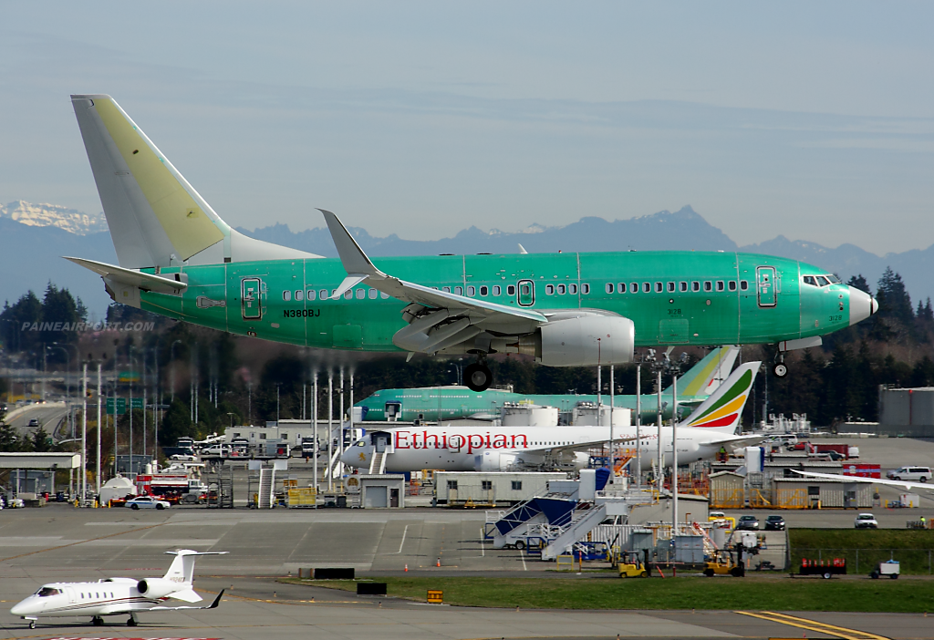 N380BJ at Paine Field
