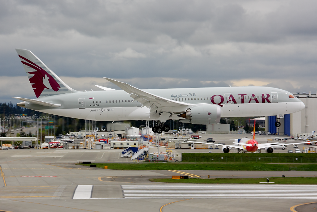 Qatar Airways 787-8 A7-BCU at Paine Field