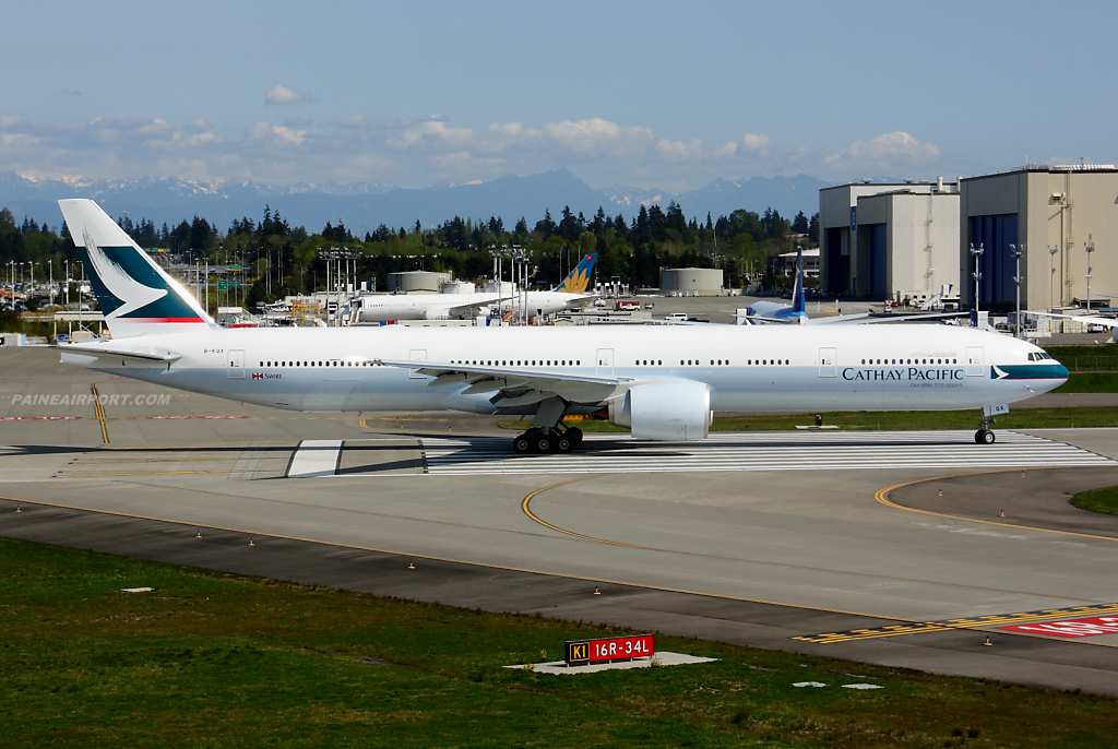Cathay Pacific 777 B-KQX at Paine Field