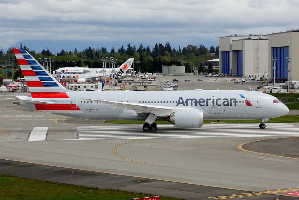 American Airlines 787 N804AN at Paine Airport