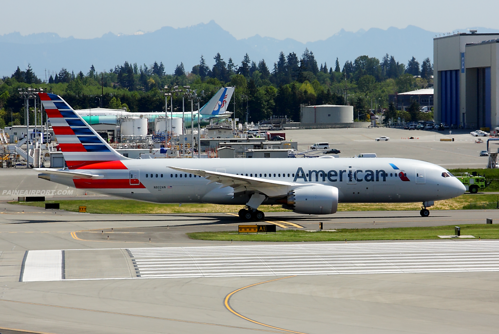 American Airlines 787-8 N802AN at Paine Airport
