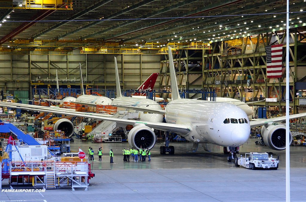 Qatar Airways 787-8 at Paine Airport