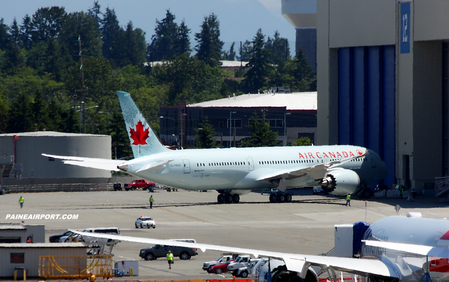Air Canada 787-9 C-FNOE at Paine Airport