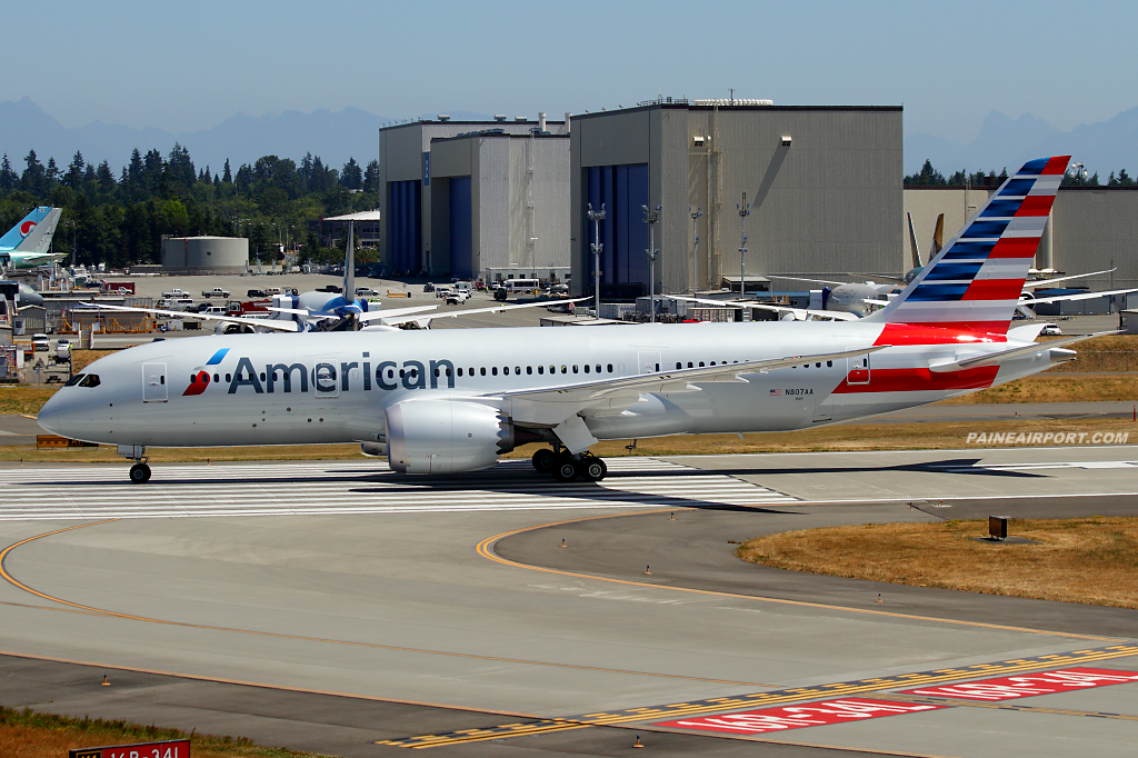 American Airlines 787 N807AA at Paine Airport