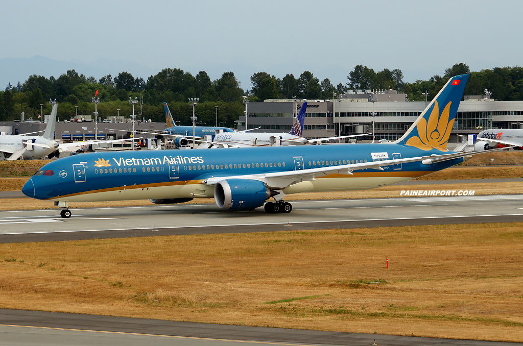 Vietnam Airlines 787-9 VN-A861 at Paine Airport