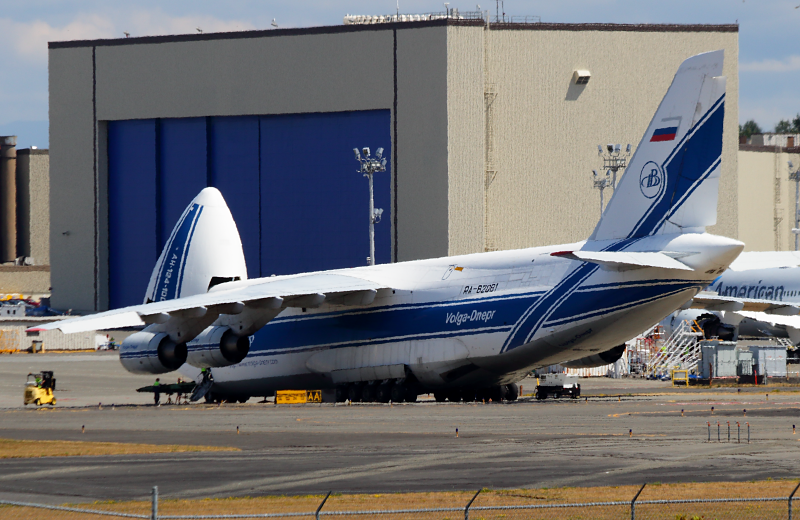 An-124 RA-82081 at Paine Airport
