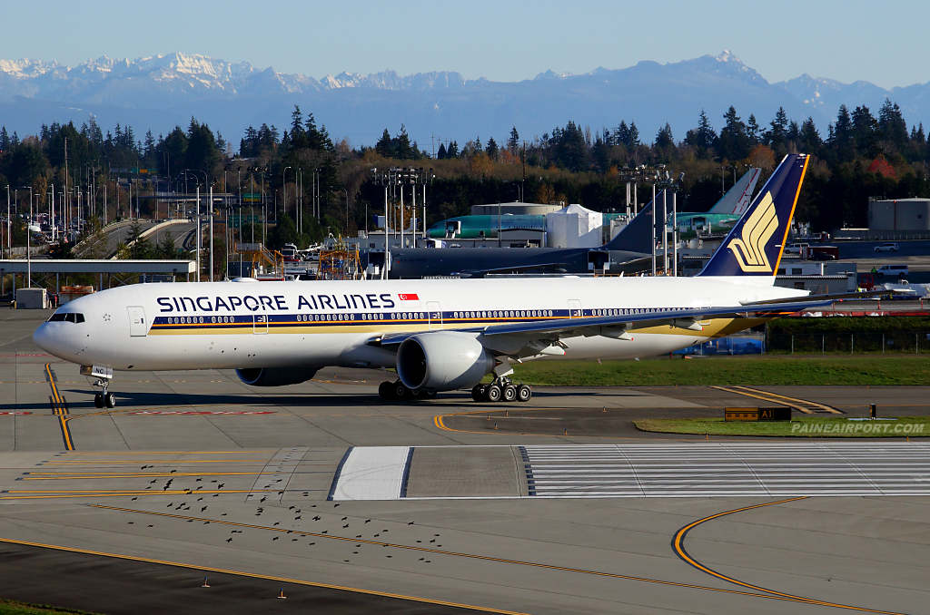 Singapore Airlines 777 9V-SNC at Paine Airport