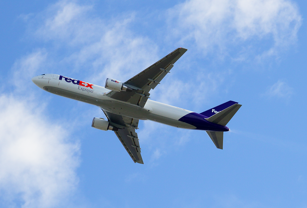 FedEx 767 N129FE at Paine Airport
