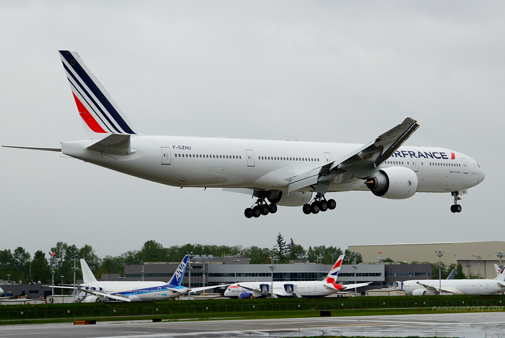 Air France 777 F-GZNU at Paine Airport
