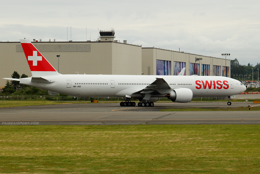 Swiss 777 HB-JND at Paine Airport