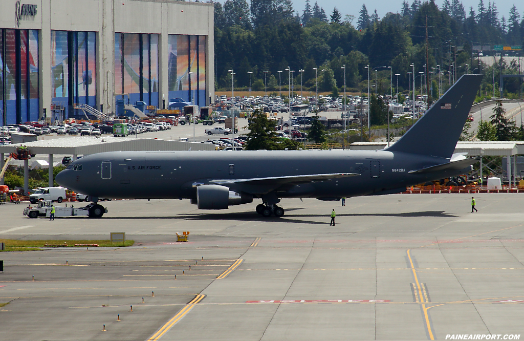 KC-46A N842BA at Paine Airport