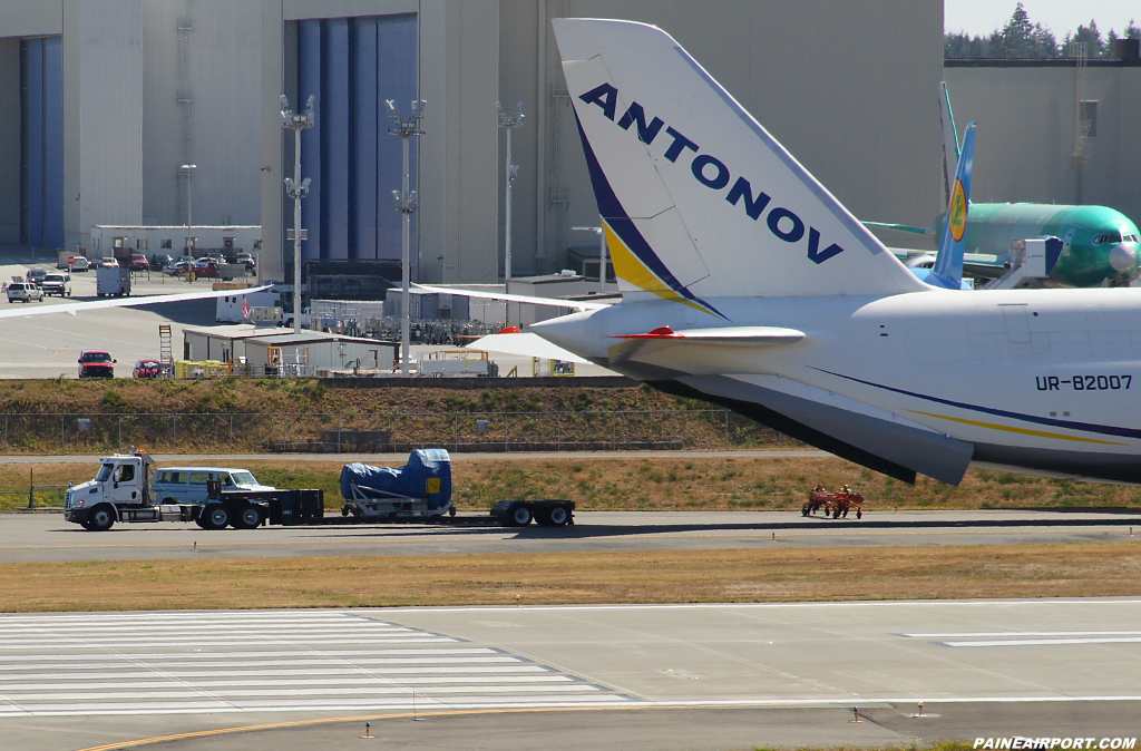 An-124 UR-82007 at Paine Airport