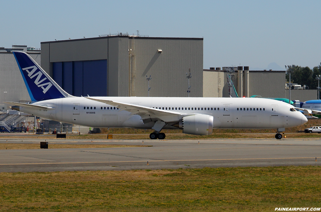 Air Austral 787-8 F-OLRB at Paine Airport