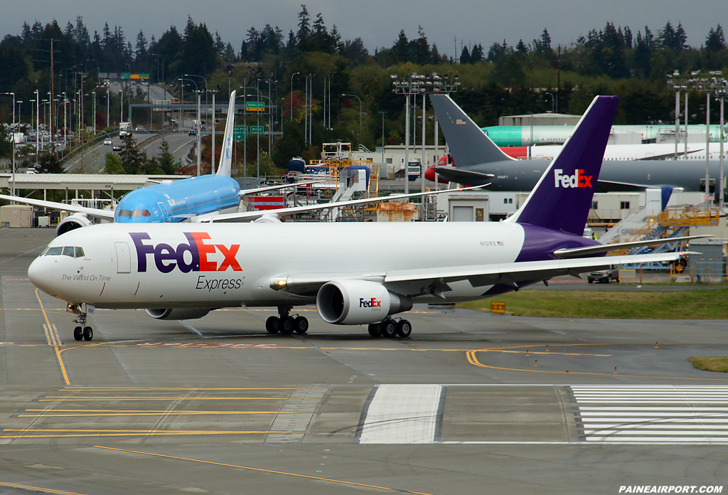 FedEx 767 N131FE at Paine Airport