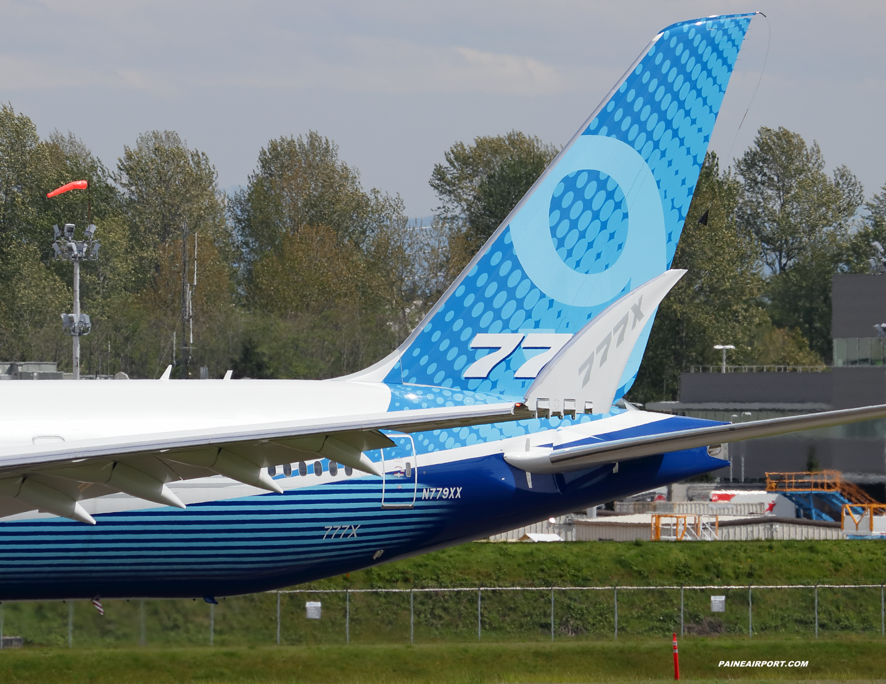 777-9 N779XX at Paine Field