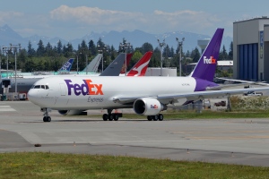 FedEx 767 N271FE