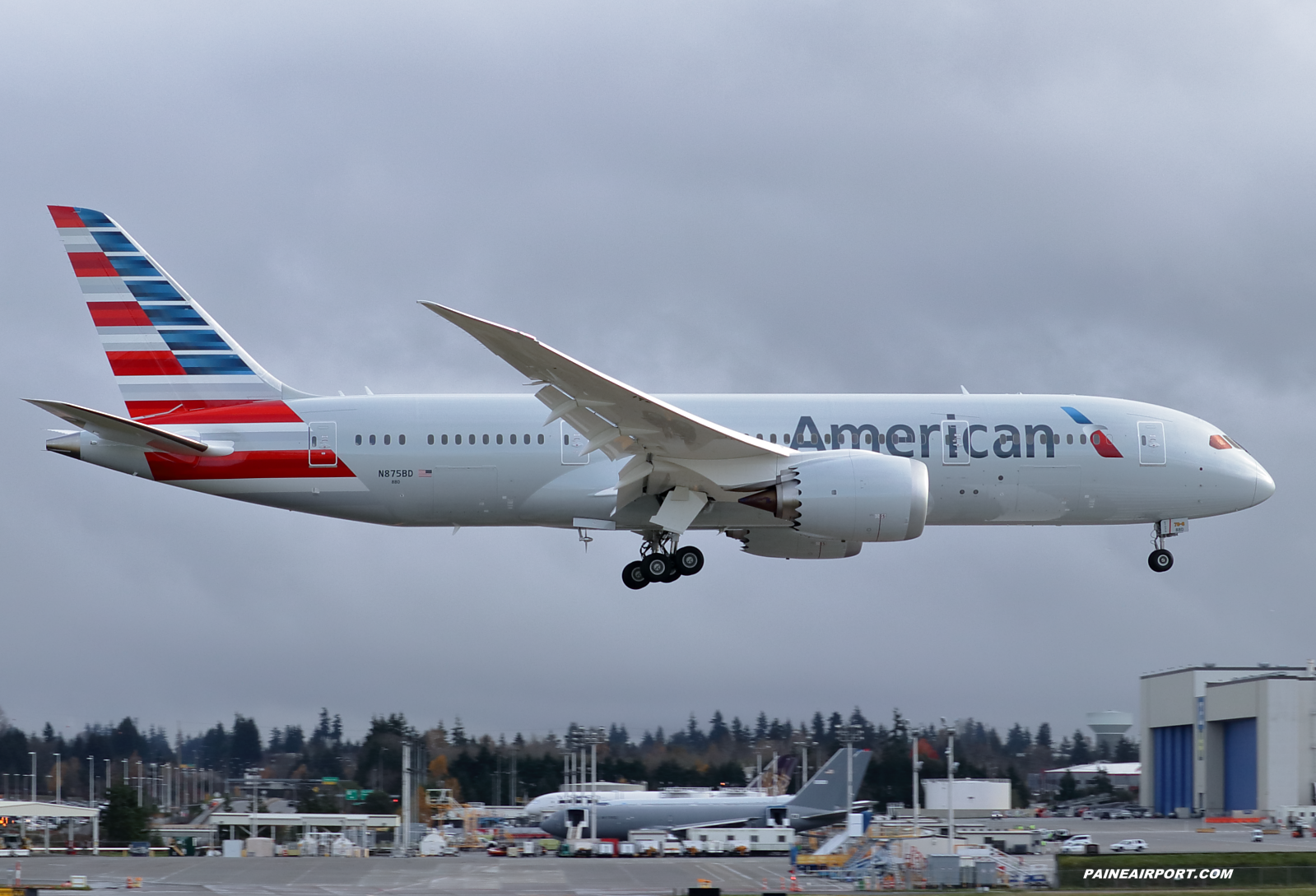 American Airlines 787-8 N875BD at KPAE Paine Field