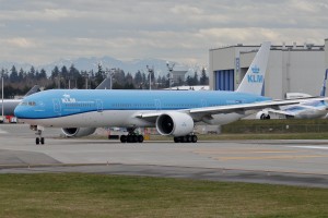 PH-BVW at KPAE Paine Field