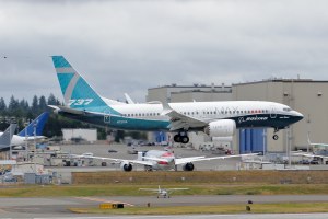 N7201S at Paine Field