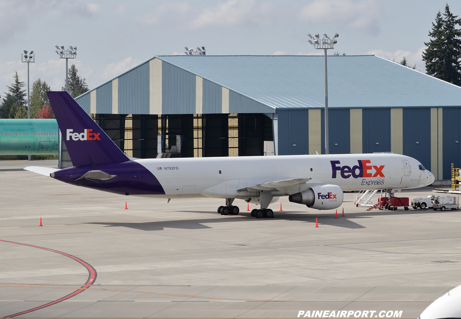 FedEx 757 N792FD at KPAE Paine Field