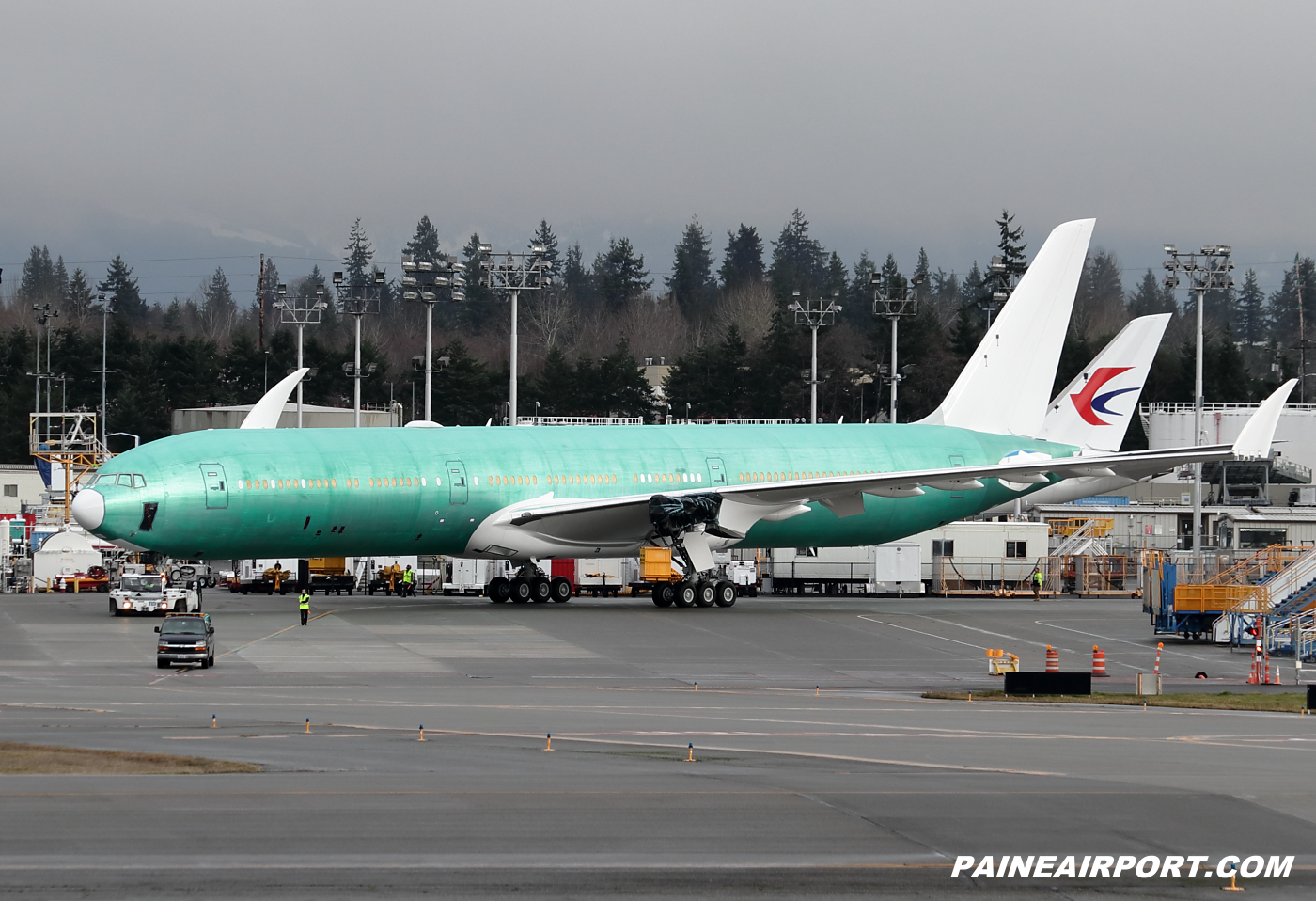 777-9 at KPAE Paine Field