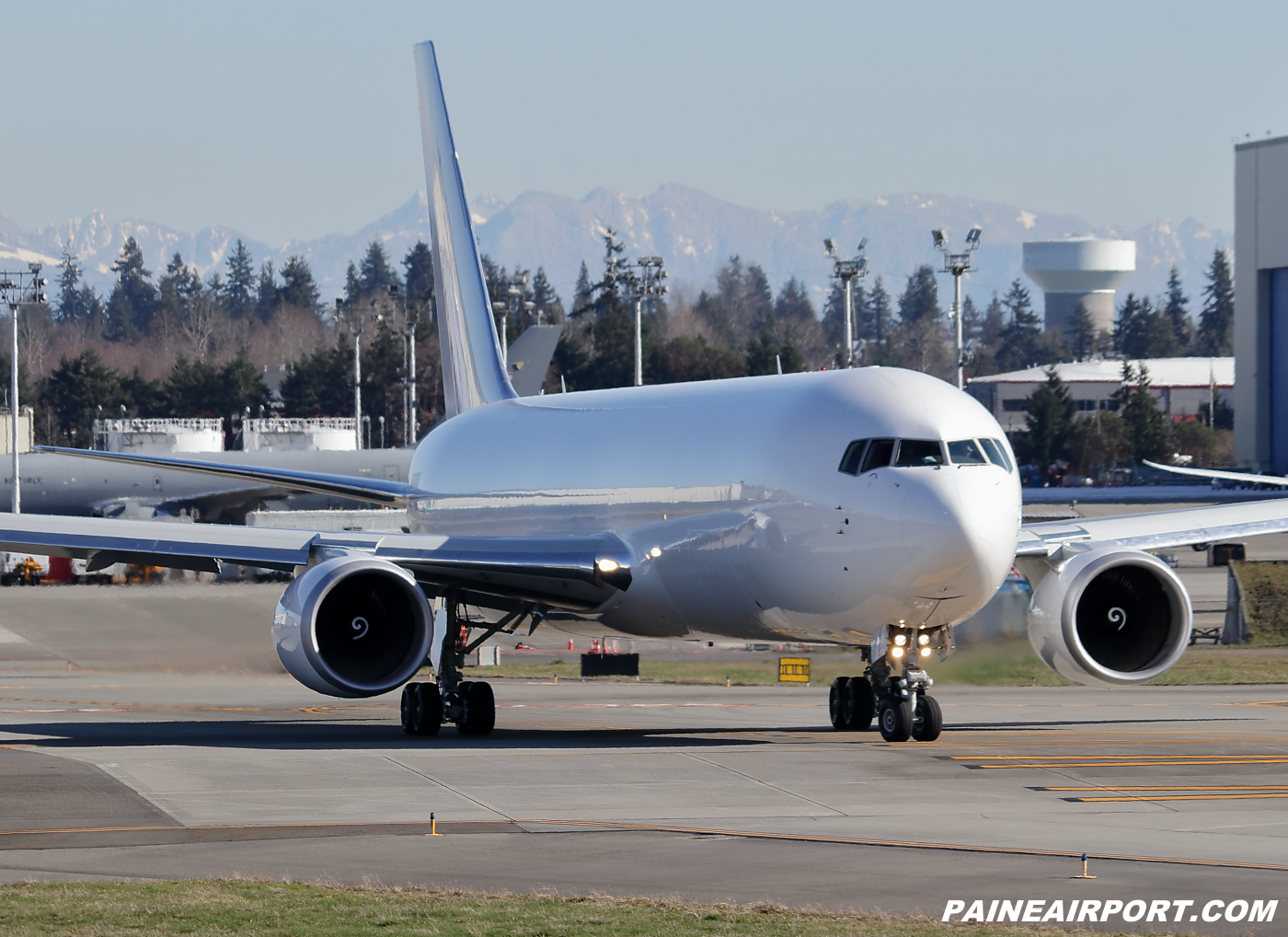 China Longhao Airlines 767 at KPAE Paine Field