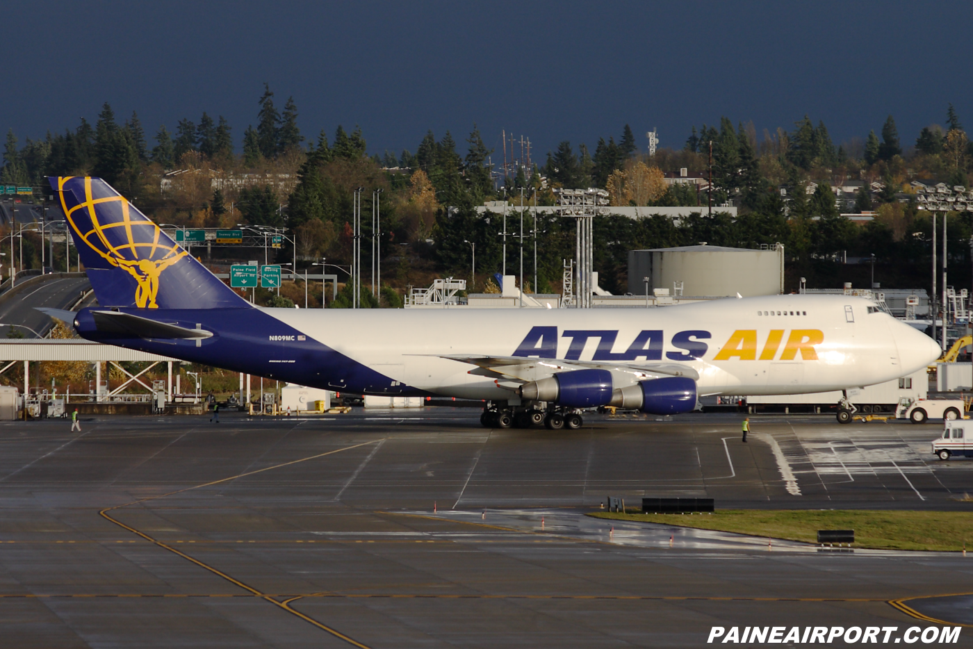 Atlas Air 747-200 at KPAE Paine Field