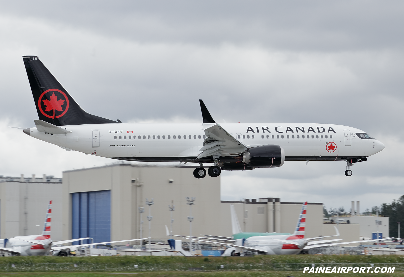 Air Canada 737 C-GEPF at KPAE Paine Field