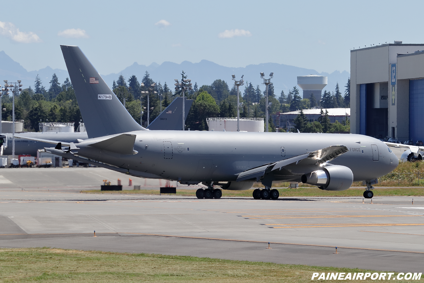 KC-46A 20-46076 at KPAE Paine Field