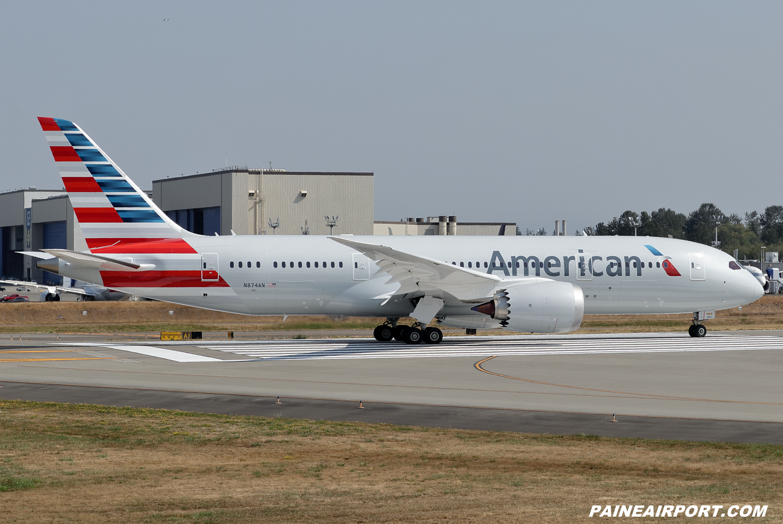 American Airlines 787-8 N874AN at KPAE Paine Field