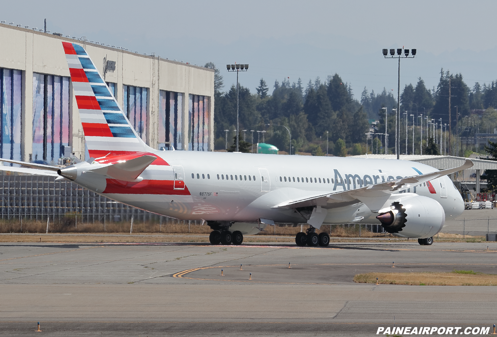 American Airlines 787-8 N877BF at KPAE Paine Field