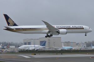 Singapore Airlines 787-10 9V-SCQ at KPAE Paine Field