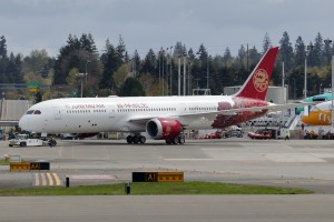 ZB988 Juneyao Air 787-9 at KPAE Paine Field