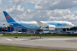 China Southern Airlines 787-9 B-20EL at KPAE Paine Field