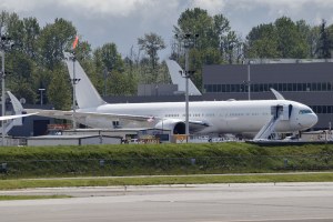 WH006 777-9 line 1605 at KPAE Paine Field