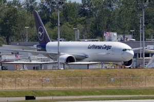 Lufthansa Cargo 777F D-ALFL at KPAE Paine Field