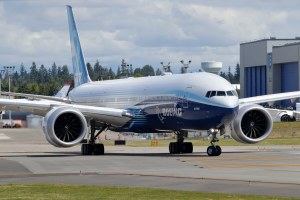 WH002 777-9 N779XX at KPAE Paine Field