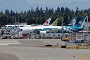 Oman Air 787 A4O-SK at Paine Field