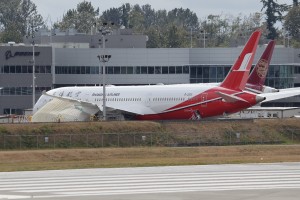 Shanghai Airlines 787-9 B-20EV at KPAE Paine Field