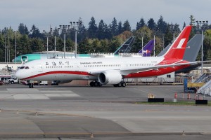 Shanghai Airlines 787-9 B-20EV at KPAE Paine field