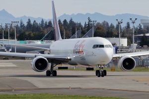 FedEx 767 N255FE at KPAE Paine Field